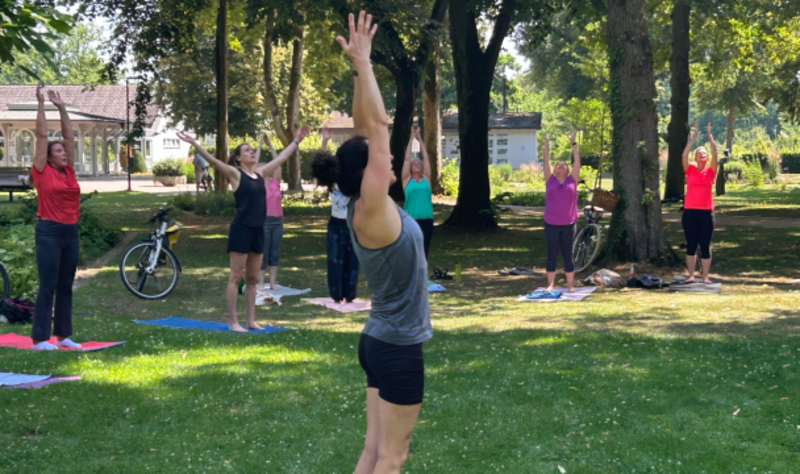 Lippstadt: Yoga und Yogalates im Kurpark